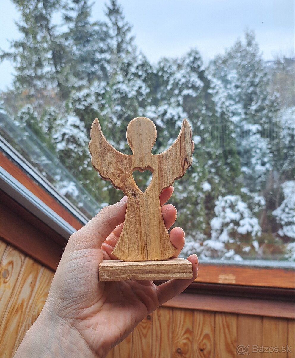 Drevený anjel