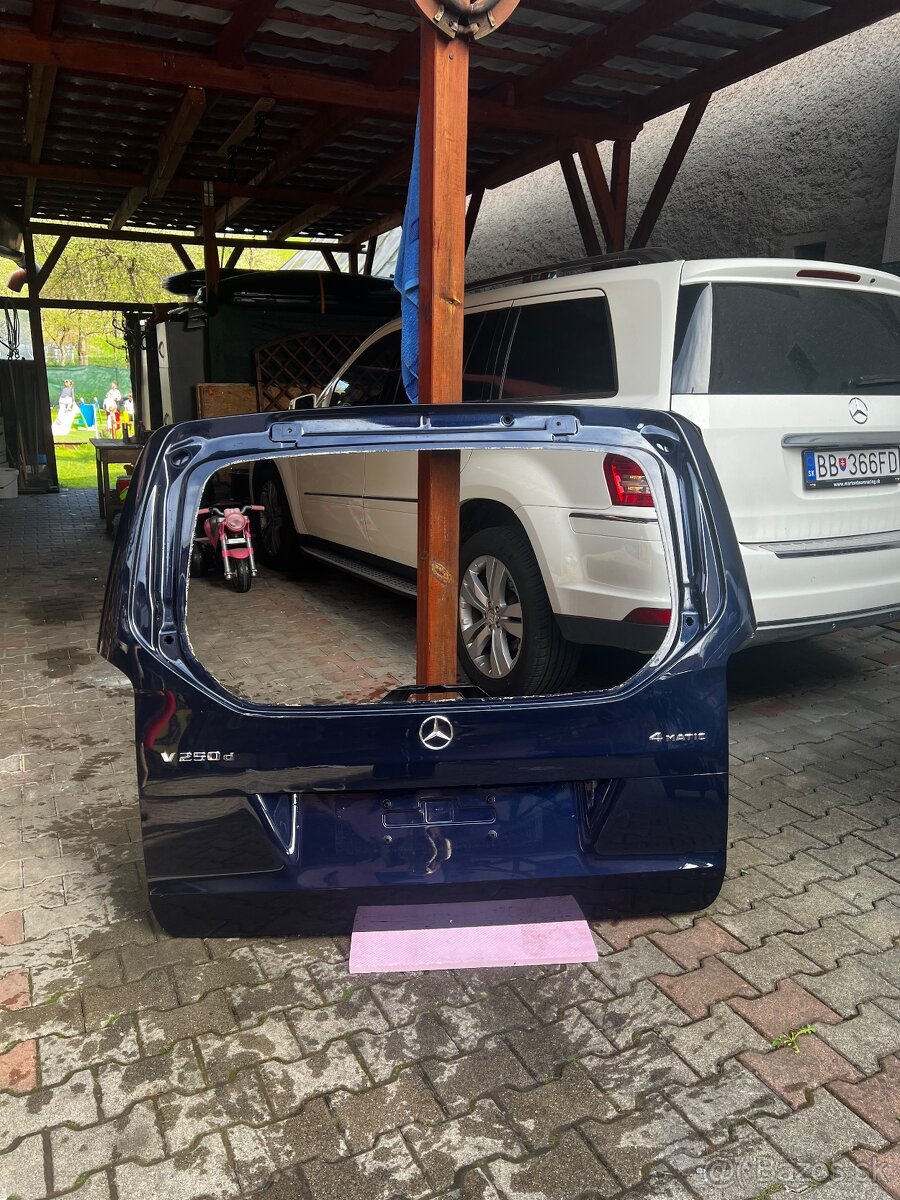 Zadné dvere/kufor na Mercedes