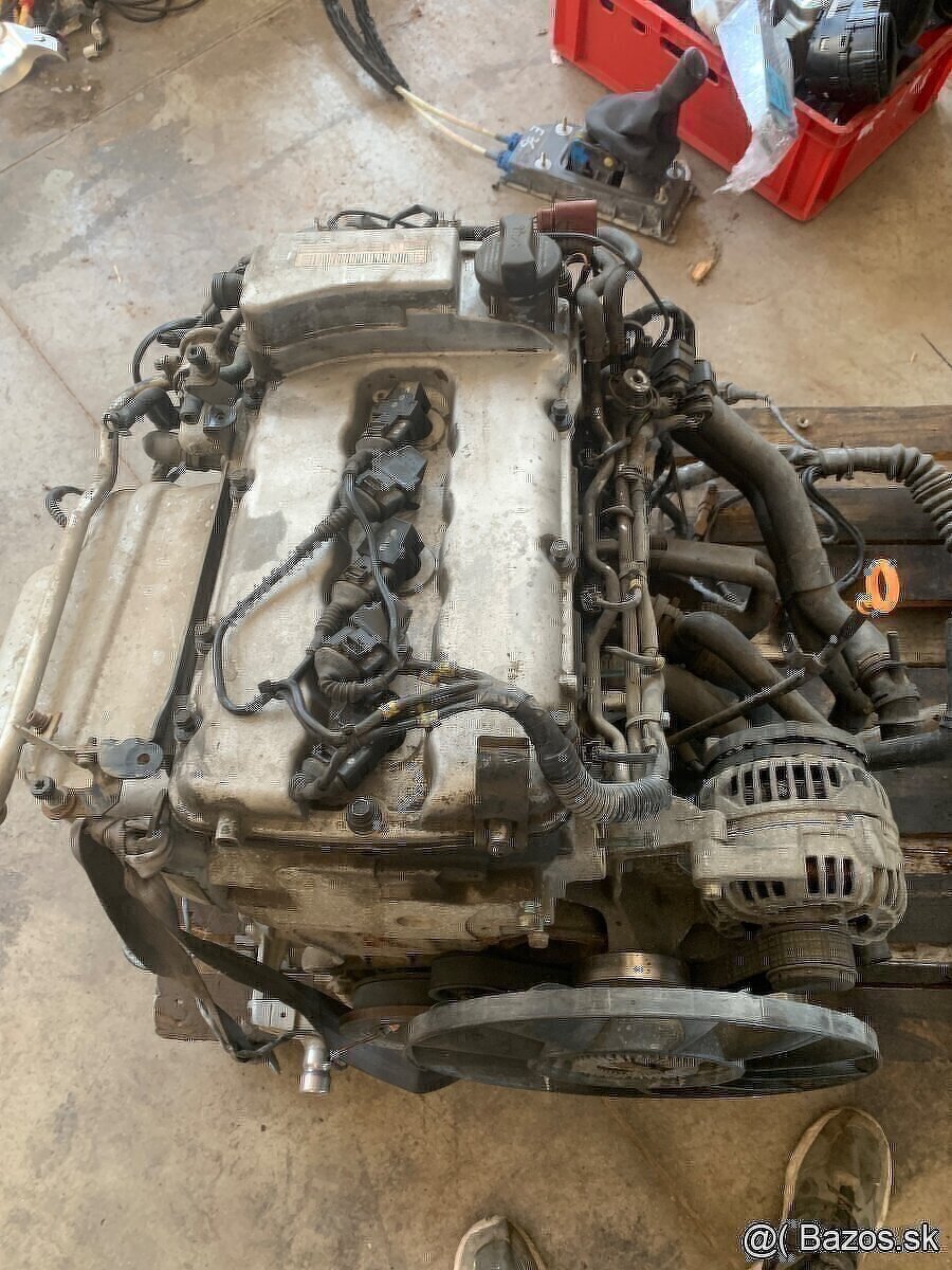 Motor 2.3 VW Passat B5.5 125kw AZX