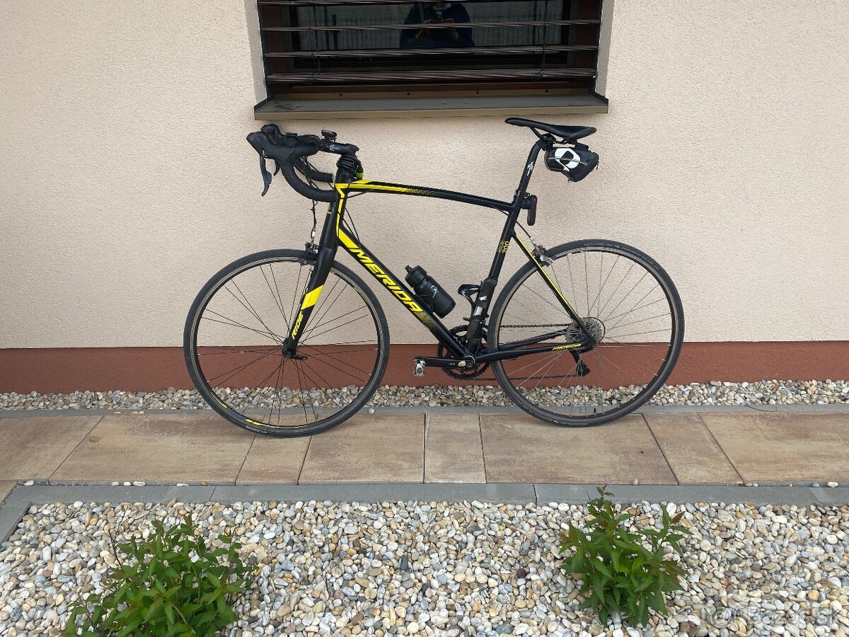 Cestný bicykel Merida