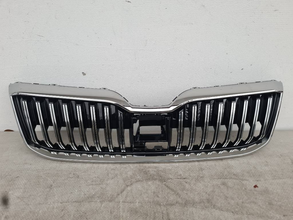 Škoda Superb 3 III LIFT 19- maska mriežka