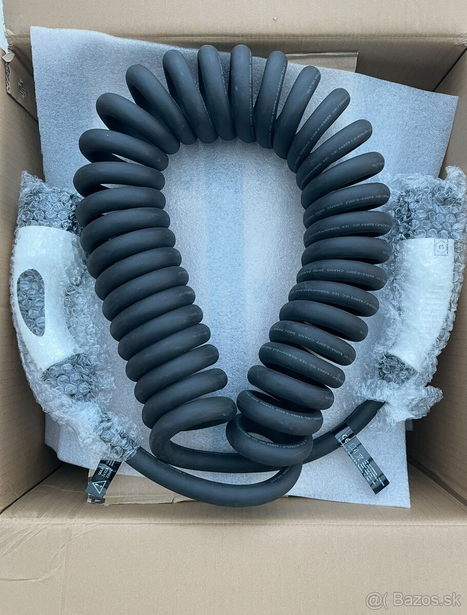Špirálový nabíjací kábel 8m Type 2 3x32A