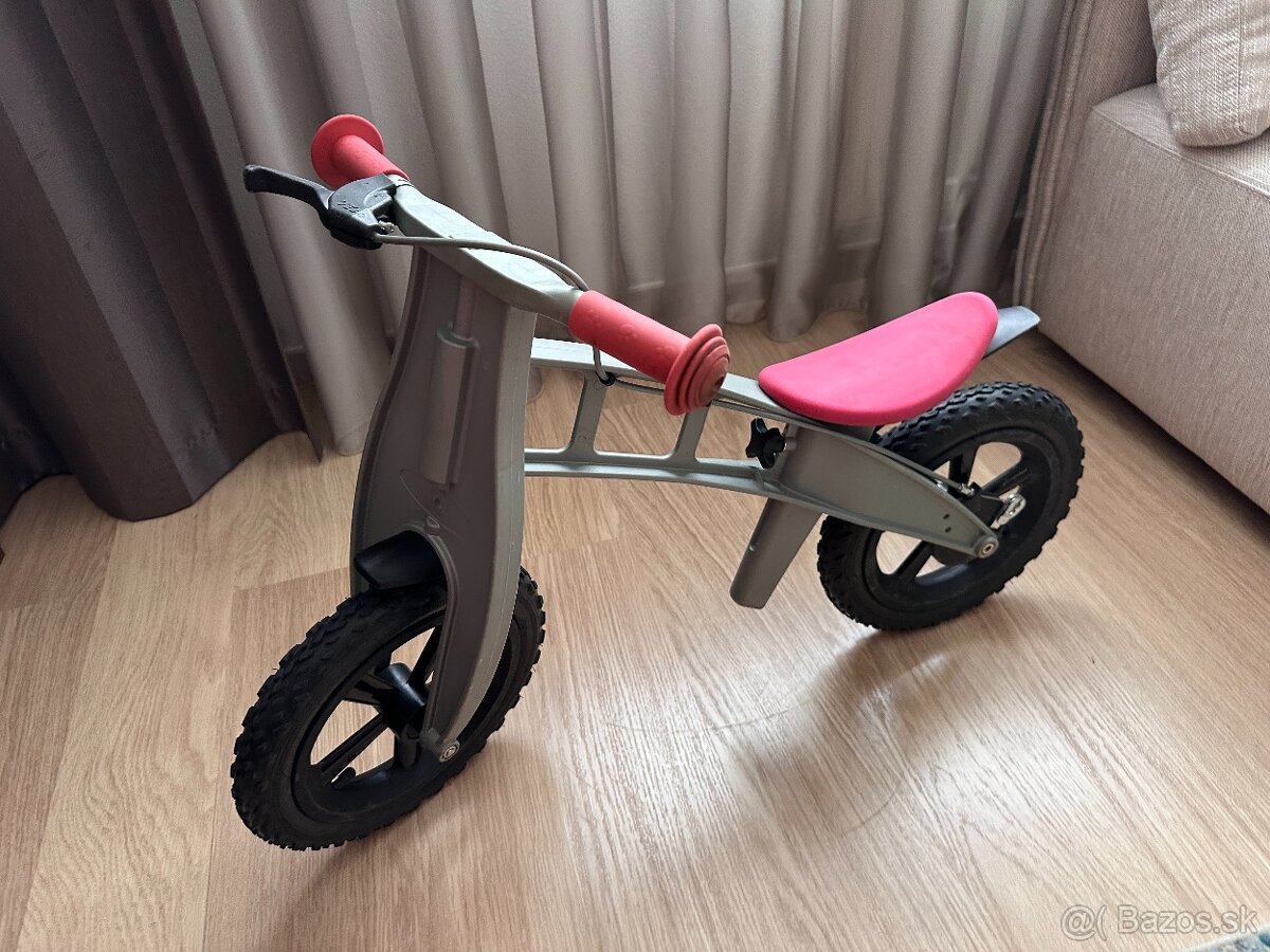 Odrážadlo First Bike