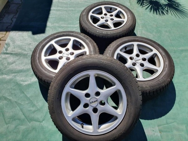 r15 - Volkswagen Bmw 5x120 7x15 et38 98% pneu