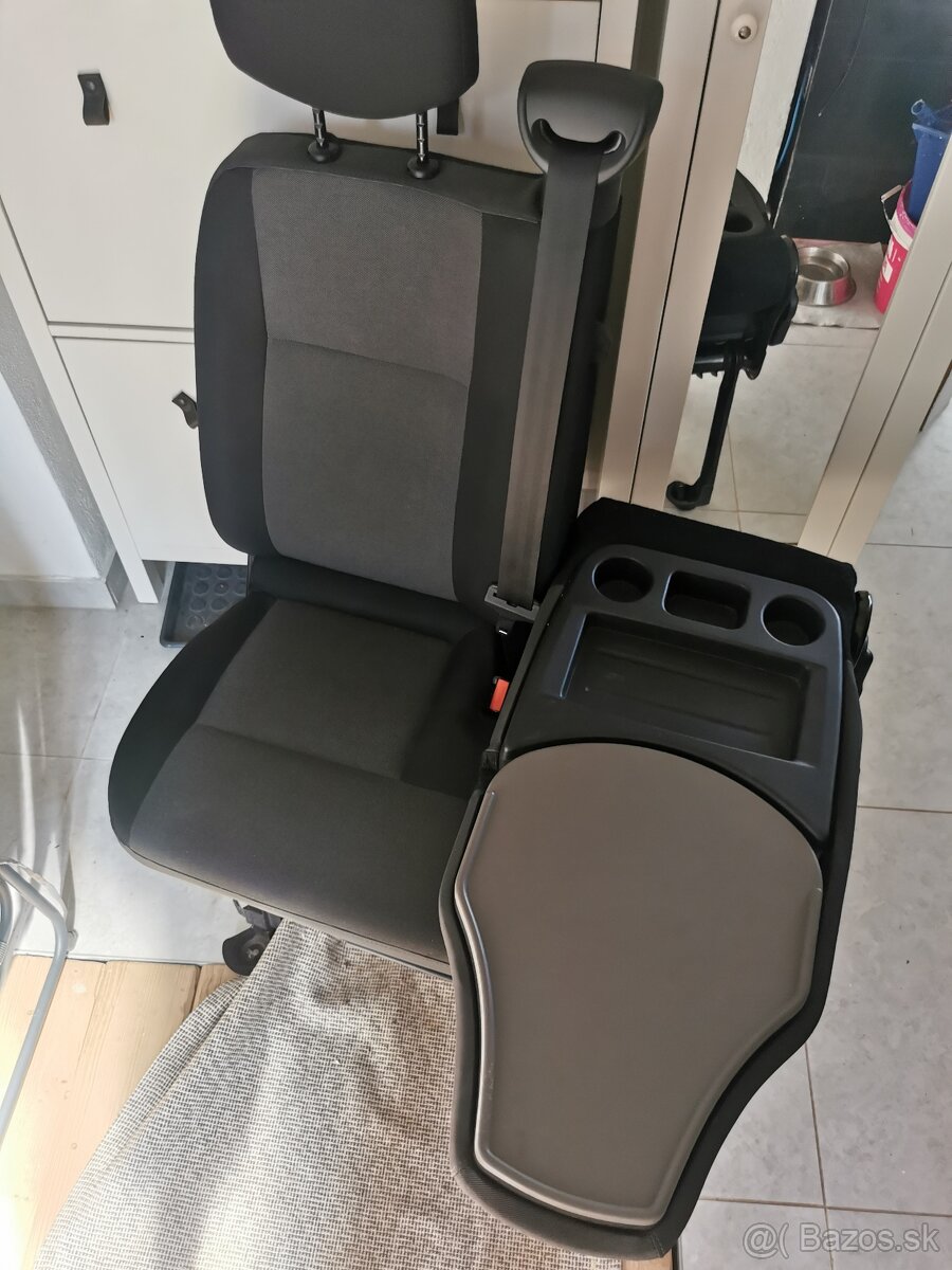 Sedadlo master movano