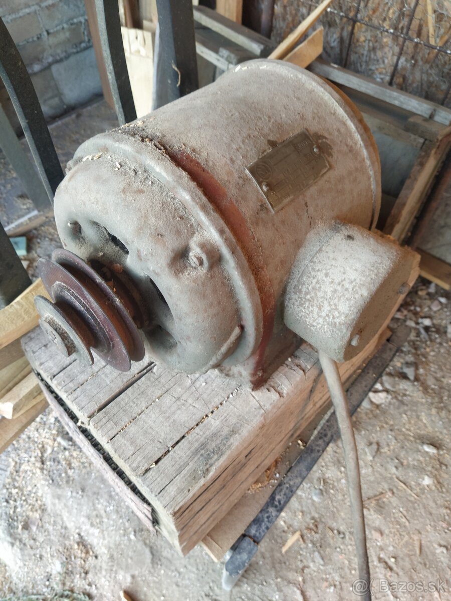 Starí elektro motor
