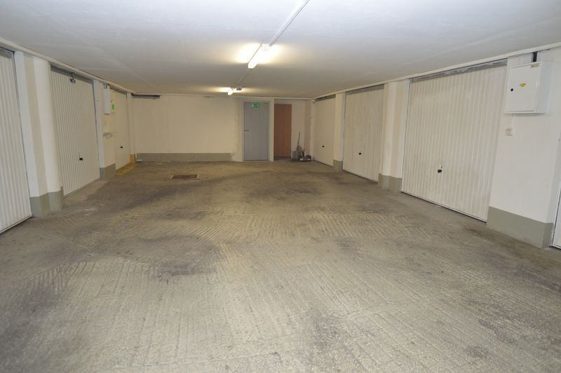 Na prenájom, garáž - samostatná, ul. Kresánkova, 16m2, v gar