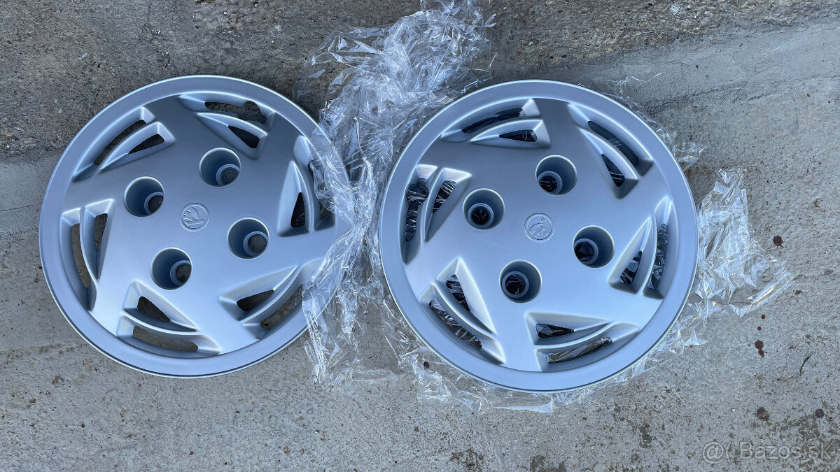 Puklice 4x130 R13 Škoda