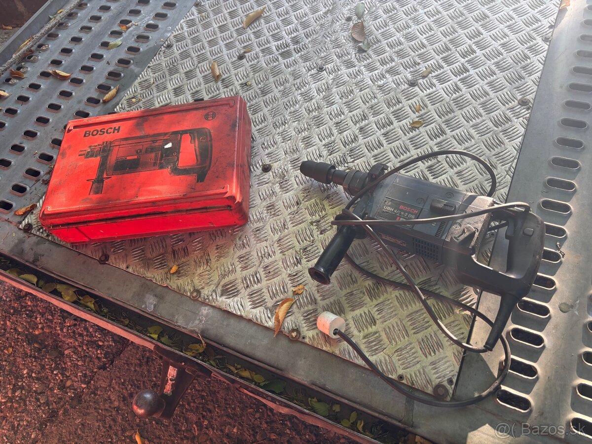 príklepovova vŕtačka bosch malo používaná