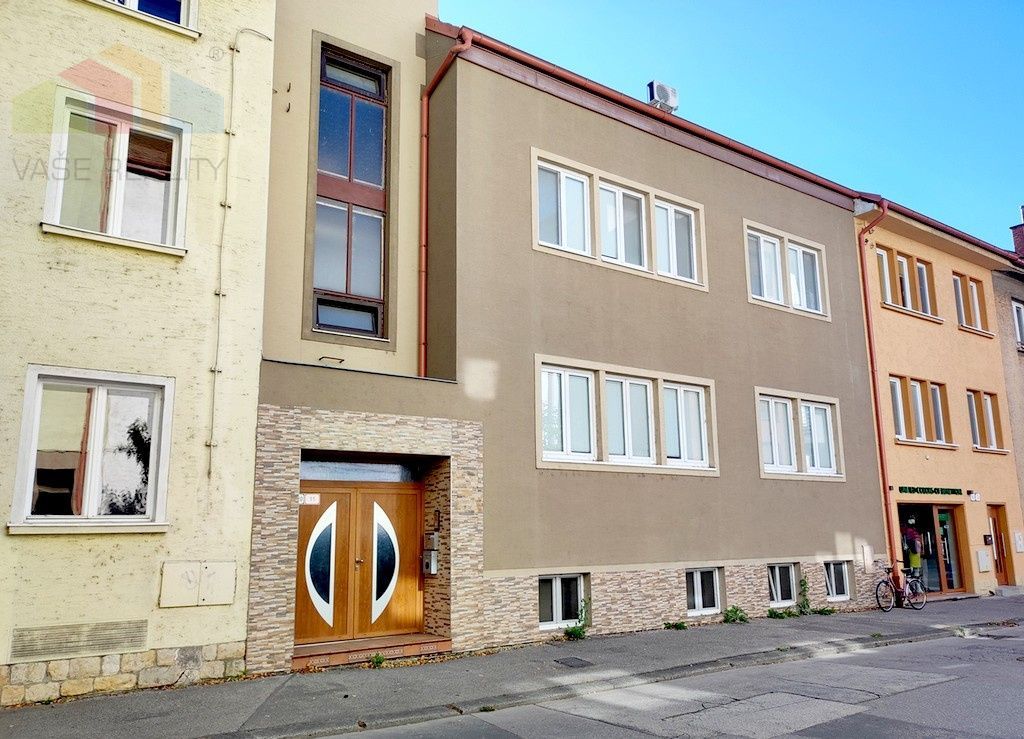 Exkluzívny 3-izbový byt - Mezonet,103m2 v priamom centre, Pi