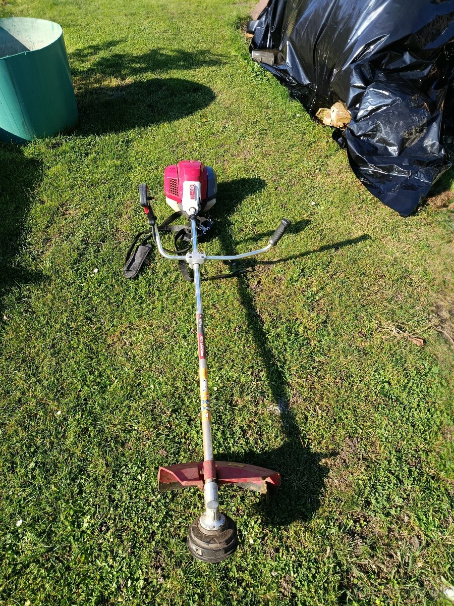 Krovinorez zn. Worcraft GT52-430