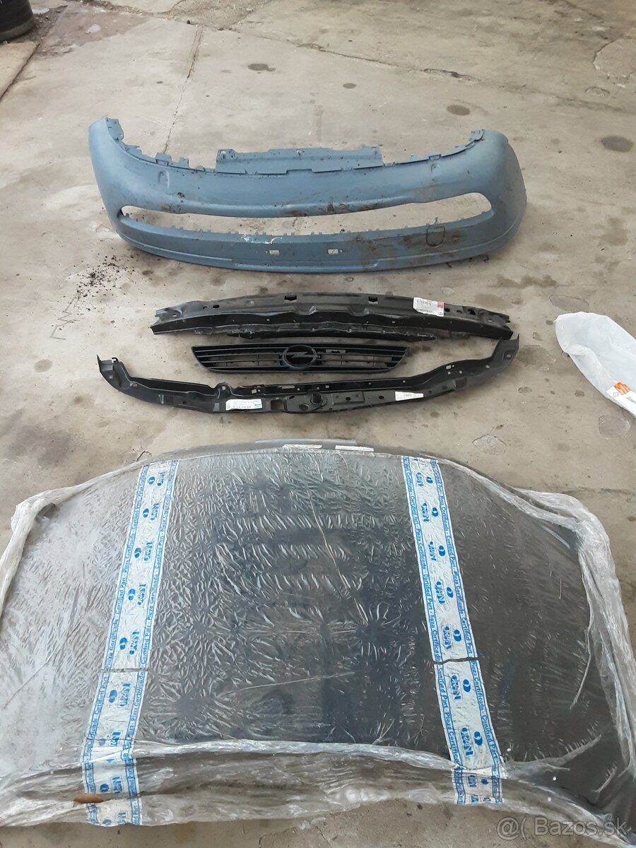 Náhradné diely Opel Zafira A