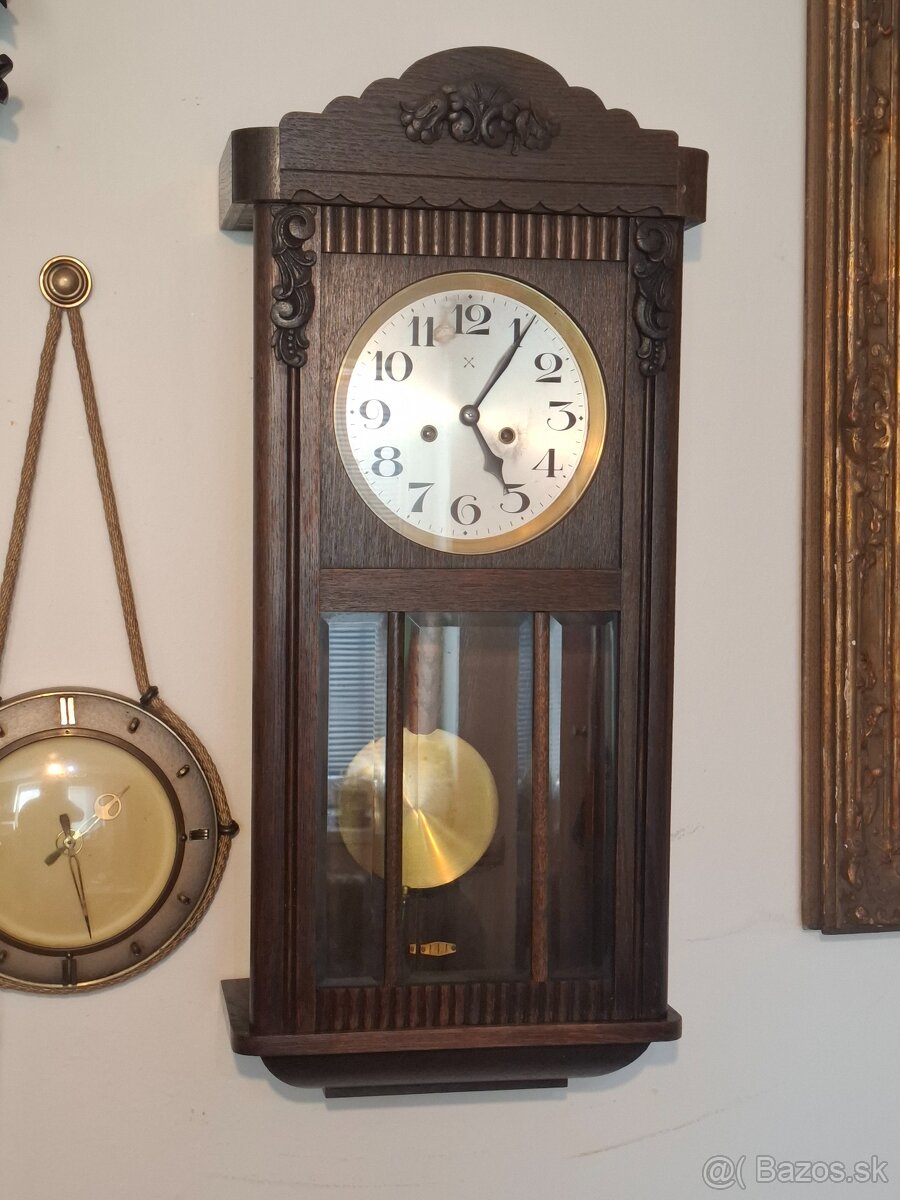 Predám funkčné polbicie nástenné hodiny JUNGHANS V:74cm ARTD