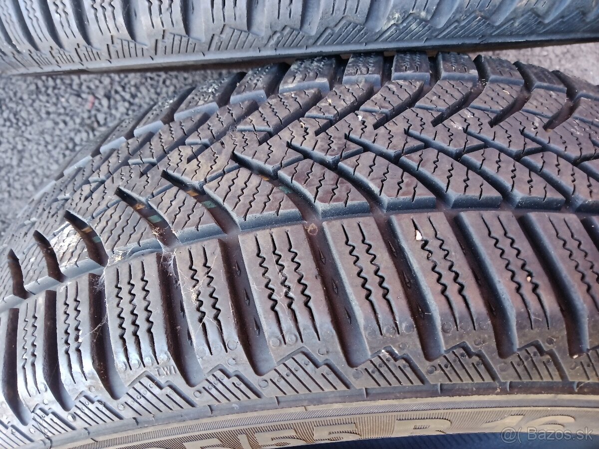 Zimné pneumatiky Semperit 195/55R16