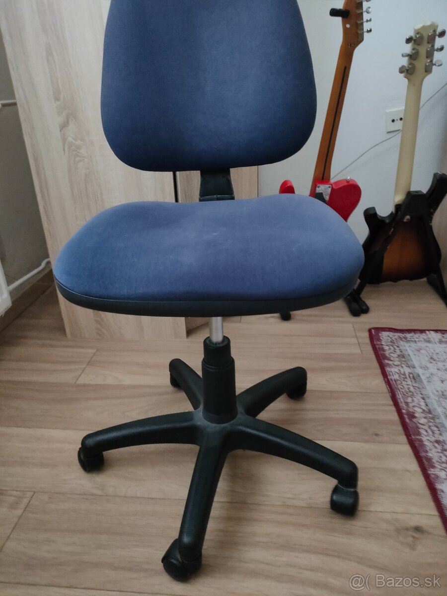 Kancelárska stolicka