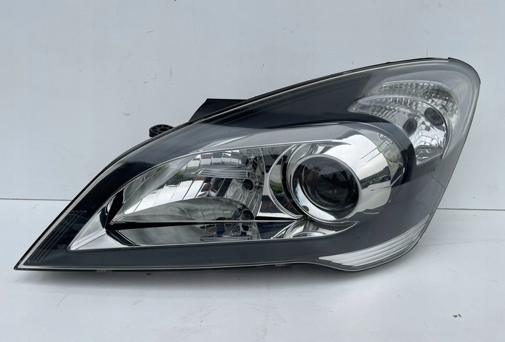 Kia Ceed I lift 2009- ľavé predné svetlo