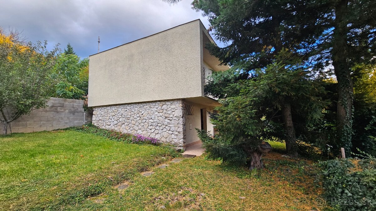 Predaj rekreačná chata Nitra - Zobor, pri lese