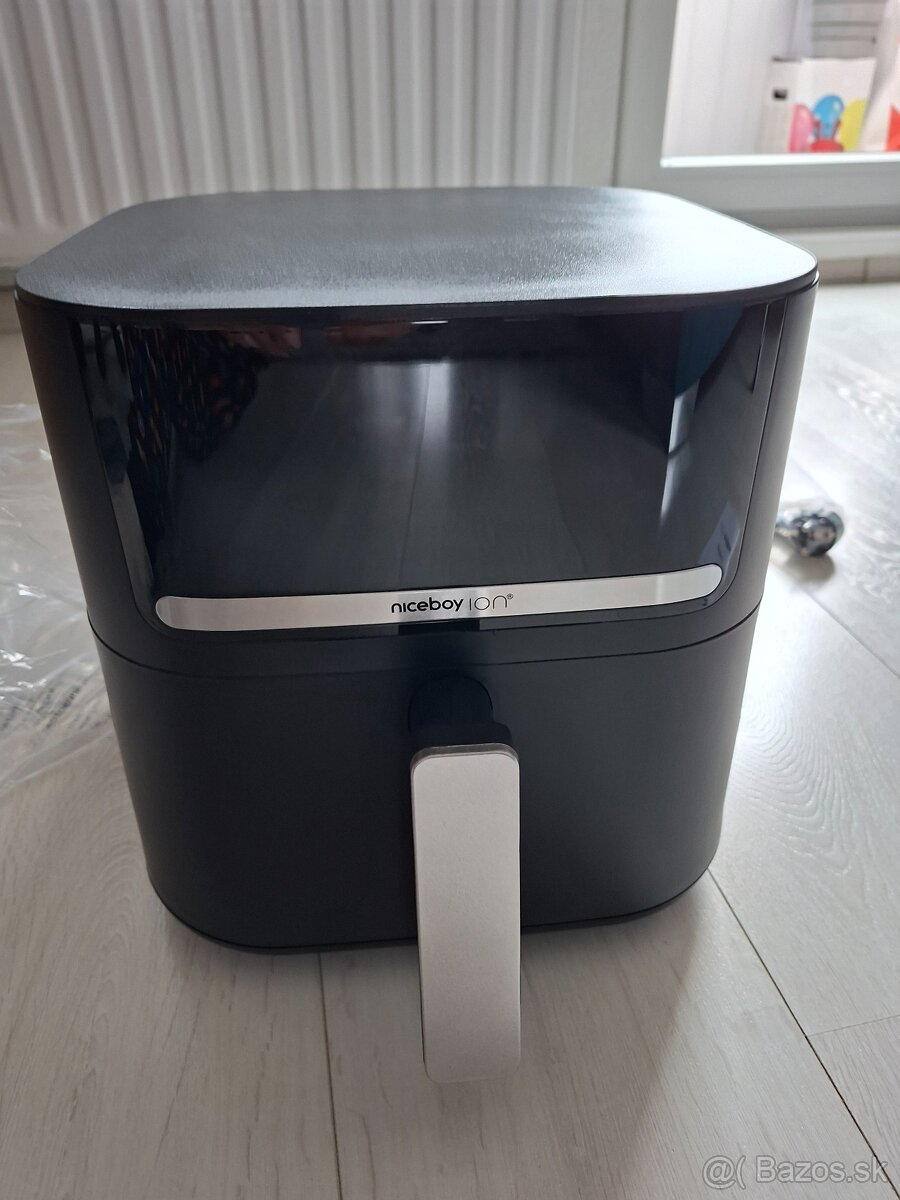 Teplovzdušná fritéza