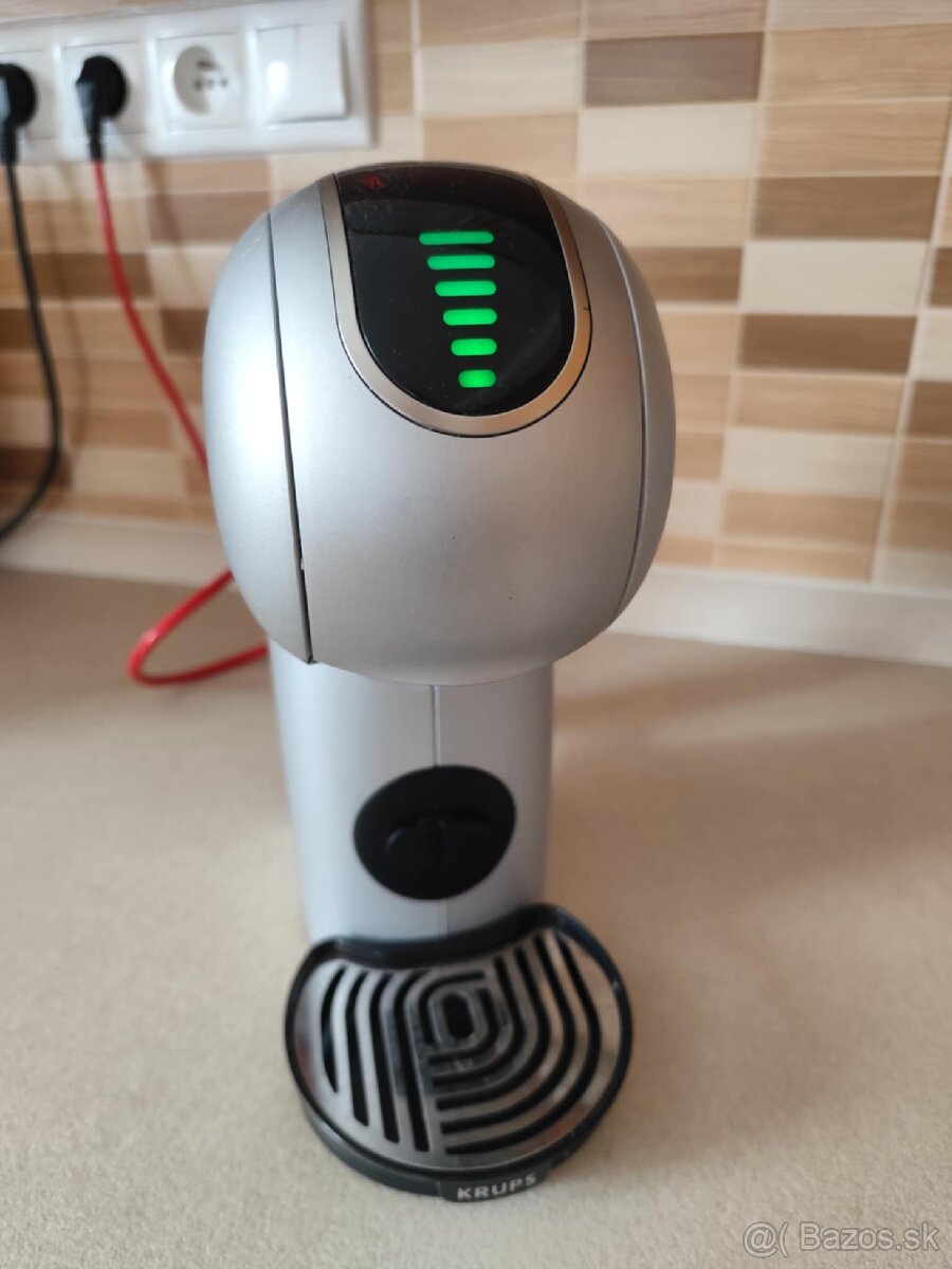 Predám kapsulový kávovar Nescafe Dolce Gusto Genio S Touch