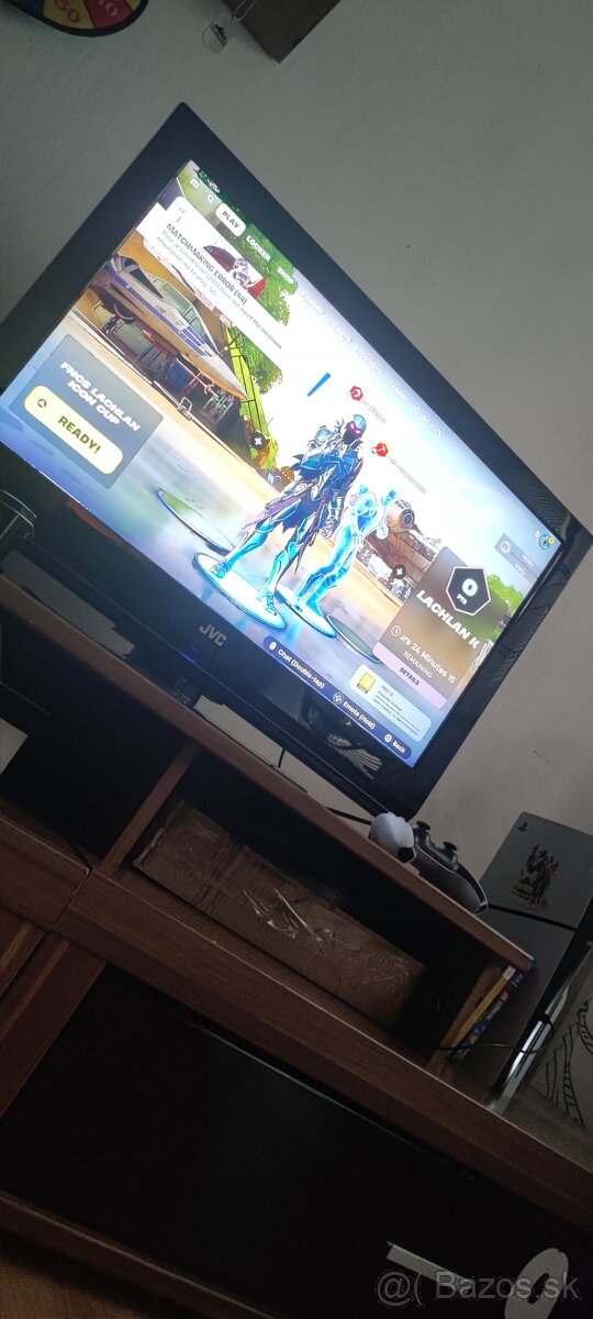 Predám televízor JVC