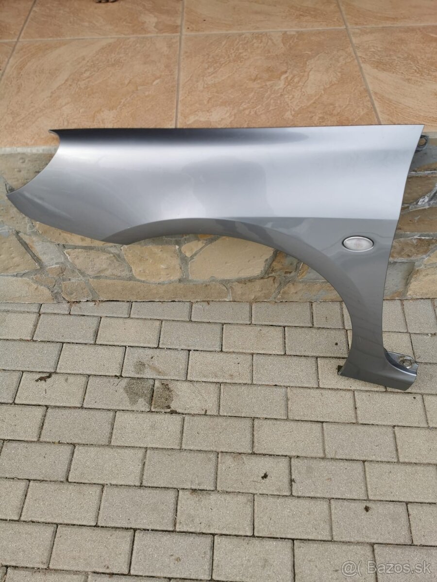 Peugeot 307 SW - Blatník lavy a pravy
