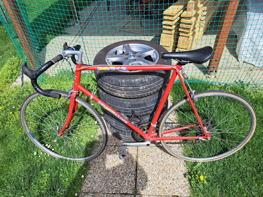 Cestný bicykel FORCE PERFORMANCE