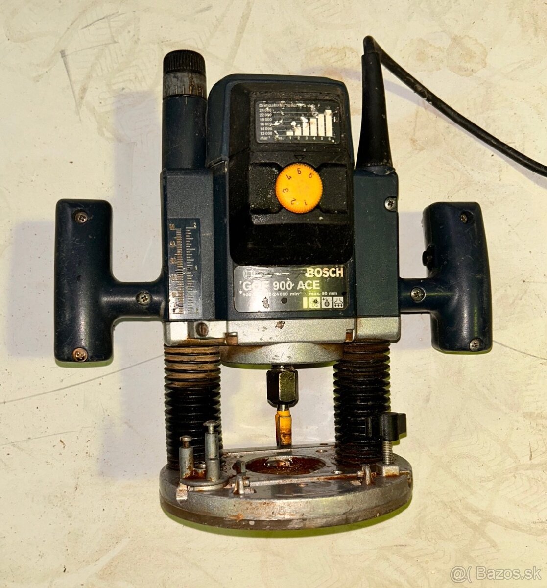 BOSCH GOF 900 ACE Zakrivená fréza
