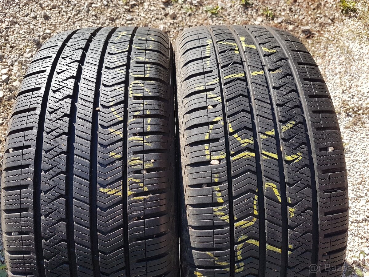 235/45 r19 celoročné pneumatiky 2ks Vredestein