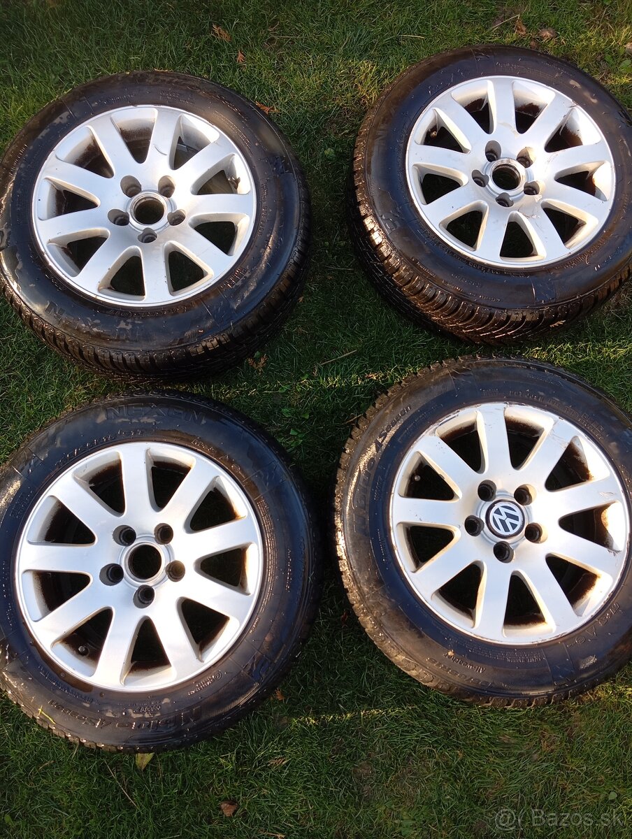 195/65 R15 zimné na AL Diskoch.