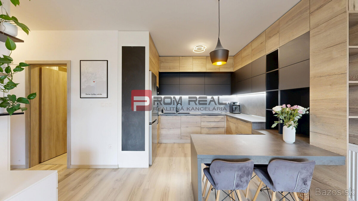 REZERVOVANÉ Na PREDAJ 2-izbový byt s balkónom  v tehlovej no