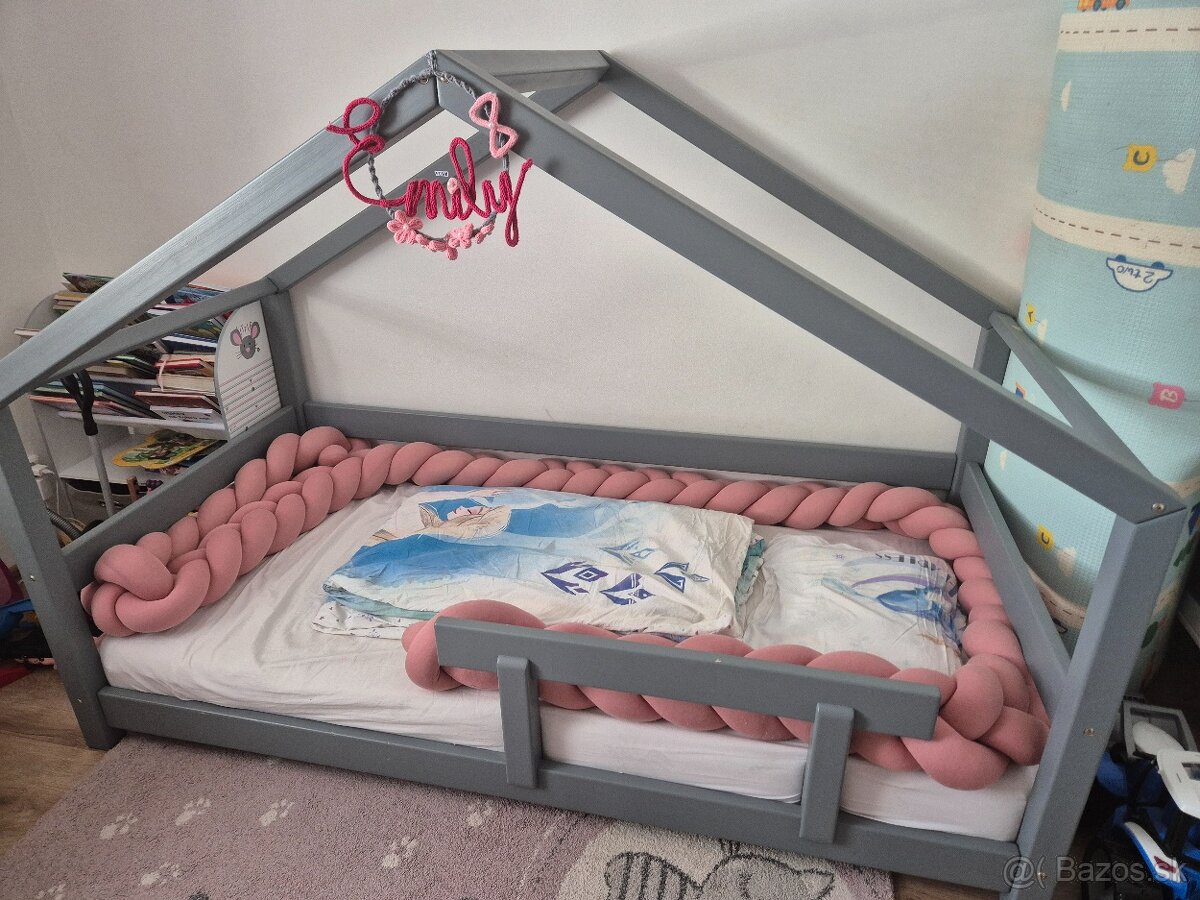 Domčeková posteľ Benlemi a kombinovaná postieľka