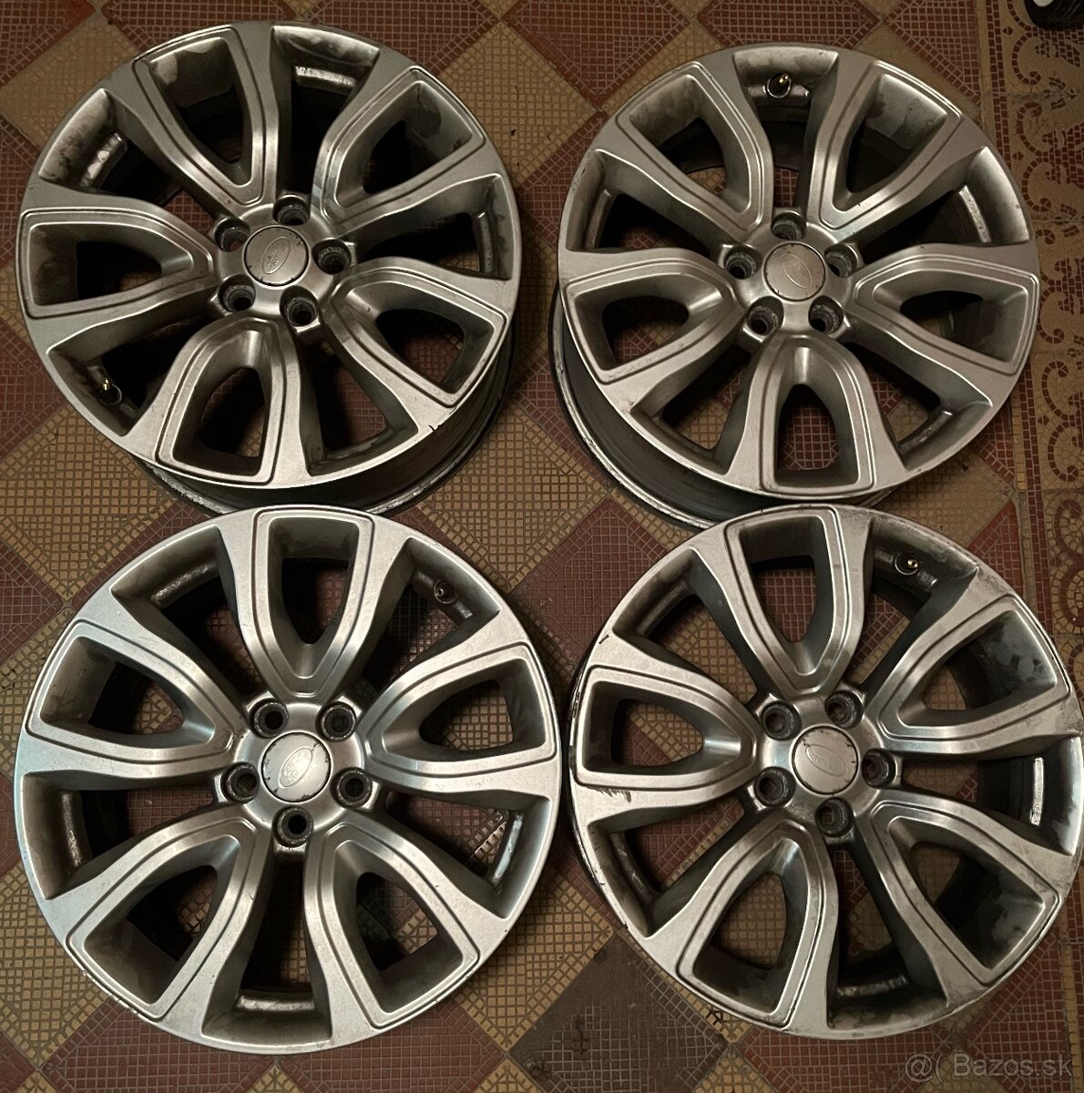 Range rover evoque elektróny R18