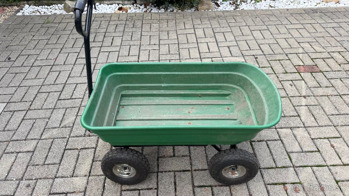 ZÁHRADNÝ VOZÍK GOLETO