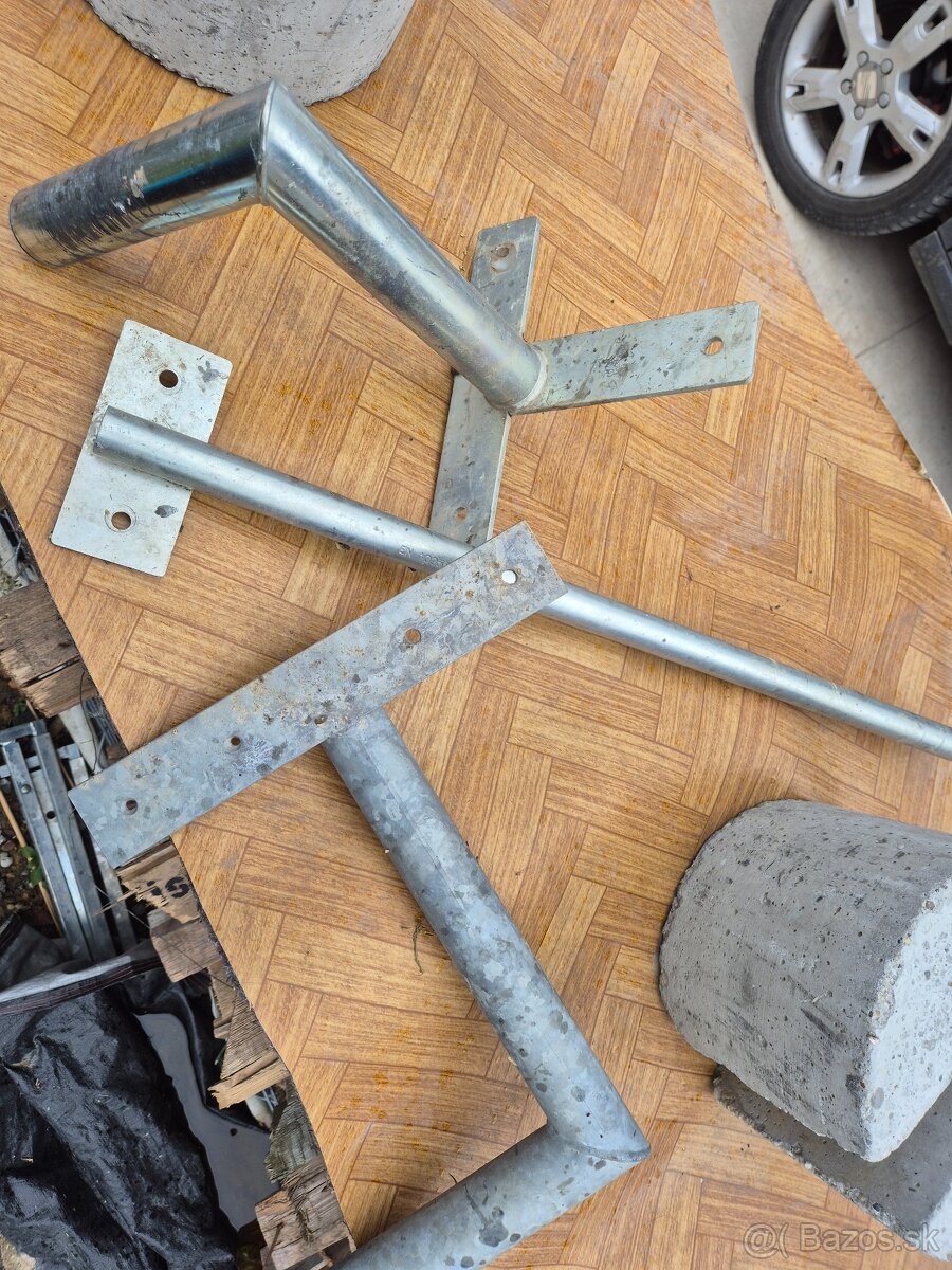 Konzola na satelit antenu