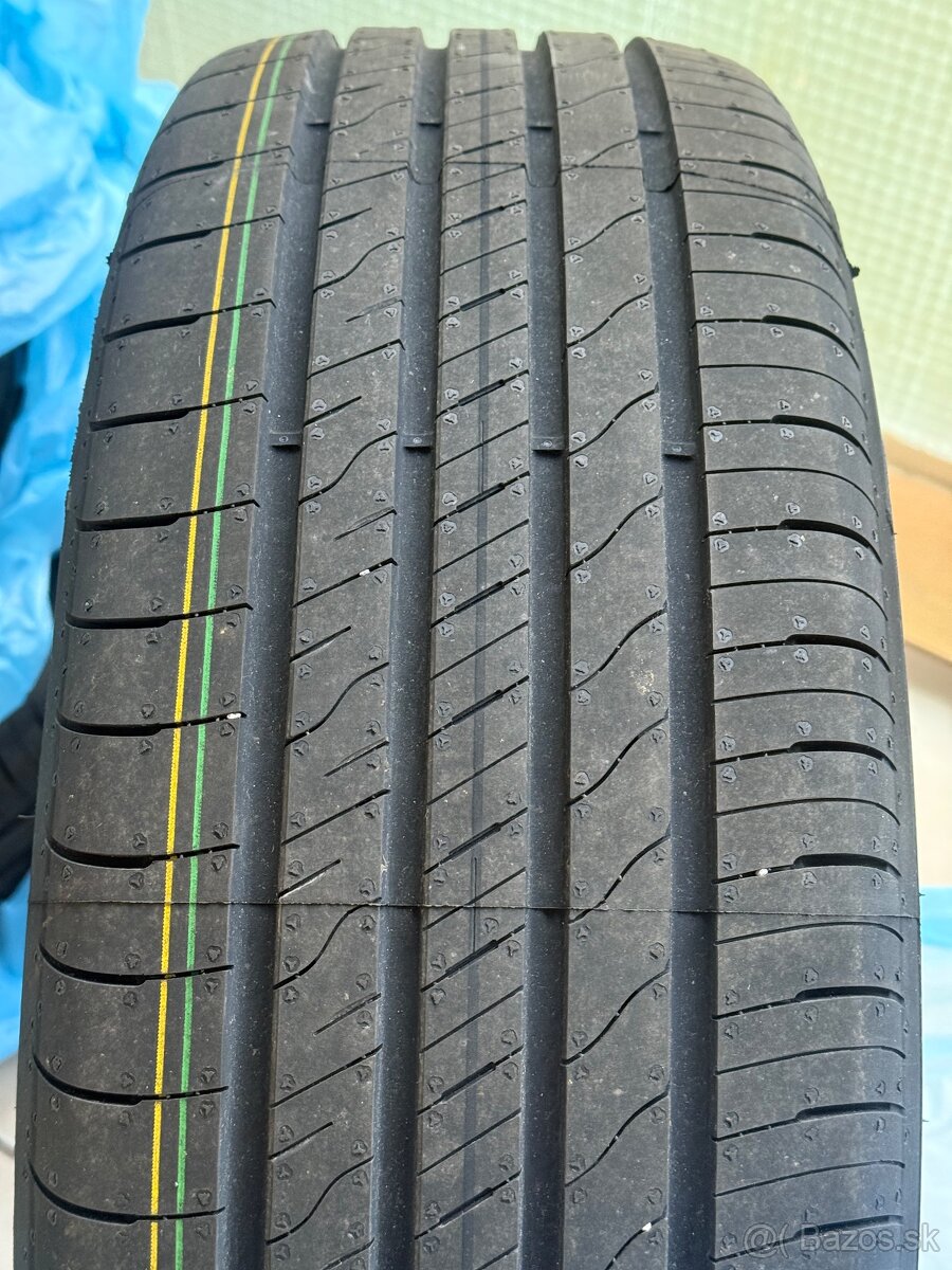 LETNÉ PNEUMATIKY Goodyear EfficientGrip Performance 2