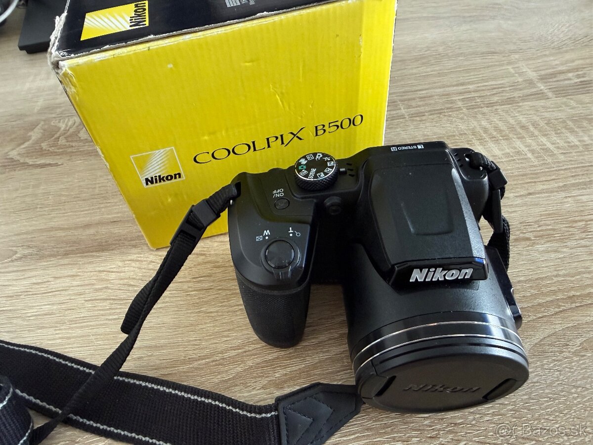 Fotoaparat Nikon B500