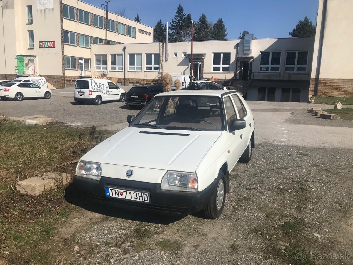 Škoda favorit 136