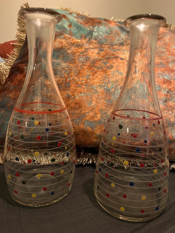 2x Retro Karafa číre sklo s dekorom farebných bodiek a prúžk