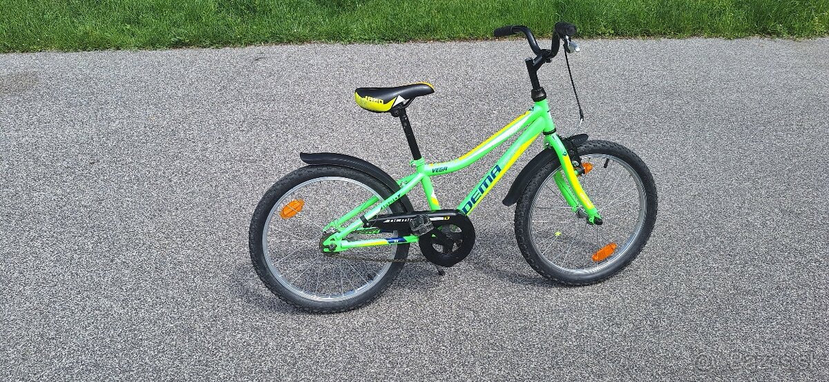 Dema Vega zelený 20 v. kolies