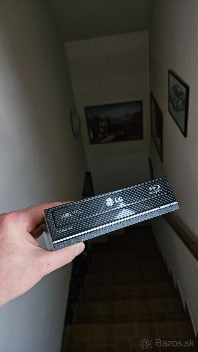 LG Blu-ray napaľovačka