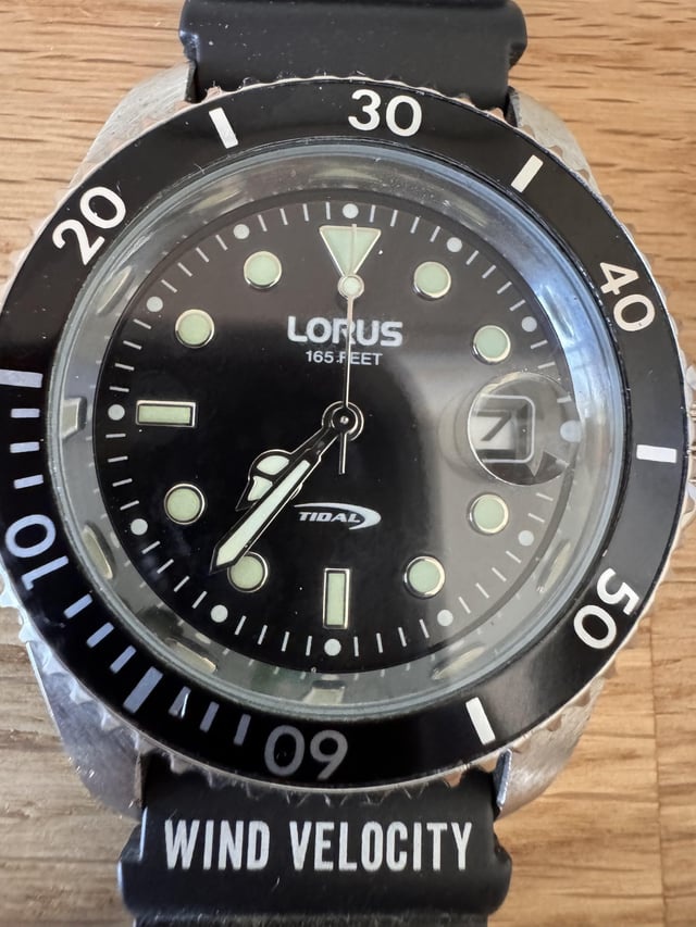 Kúpim Lorus Tidal Lr0021