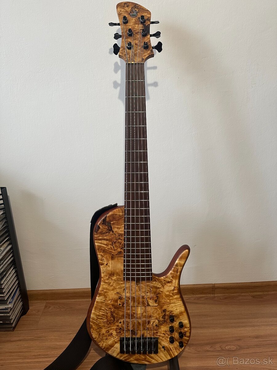 Vlček 6 string Fodera style