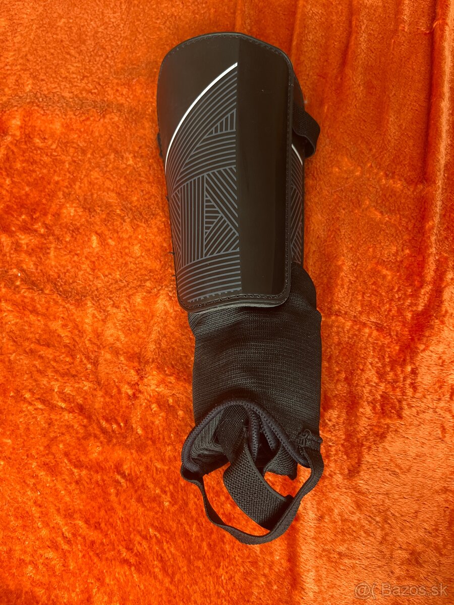 Chraniče Essential
