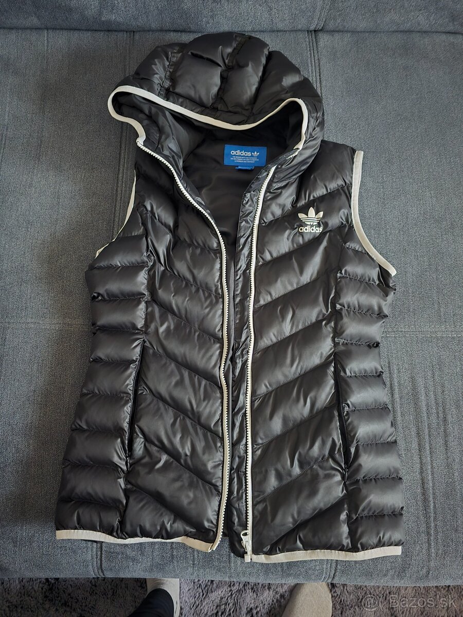 Vesta adidas