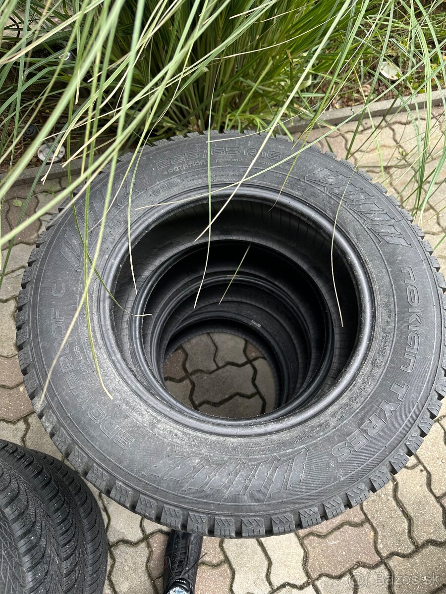 Nokian Snowproof C 225/65 R16C 112/110 T
