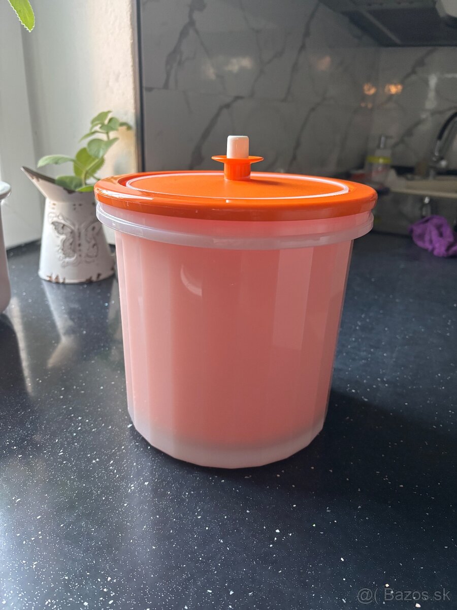 Tupperware