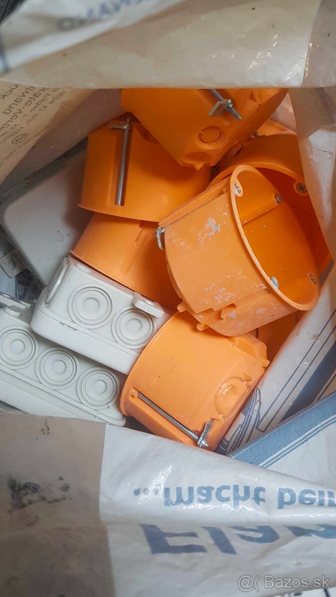 Inštalačné krabičky do sadrokartónu ( Ø68 )