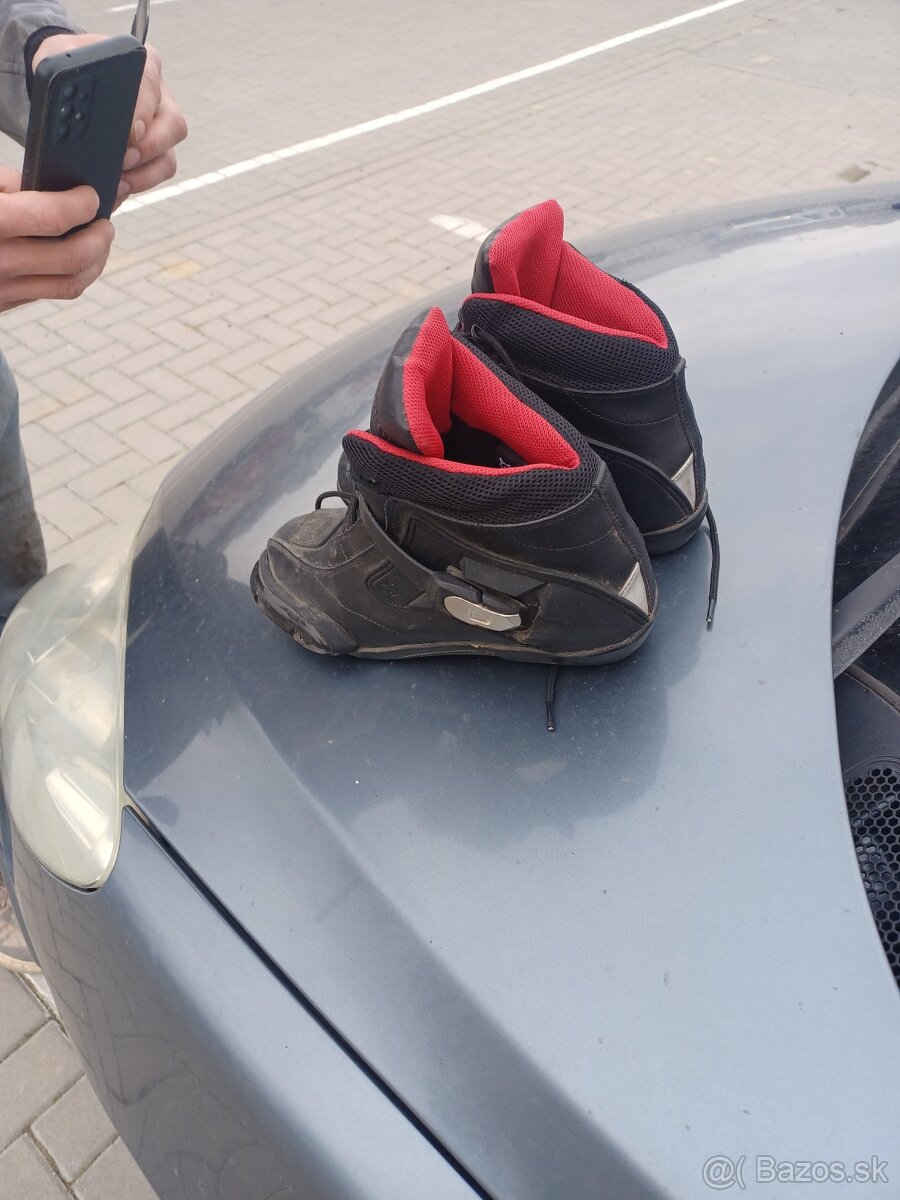 Topánky v dobrom stave 7.5 veľkosť