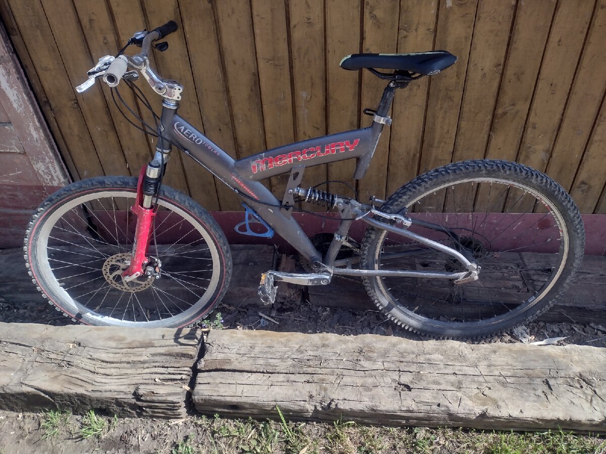 Celoodpružený bicykel