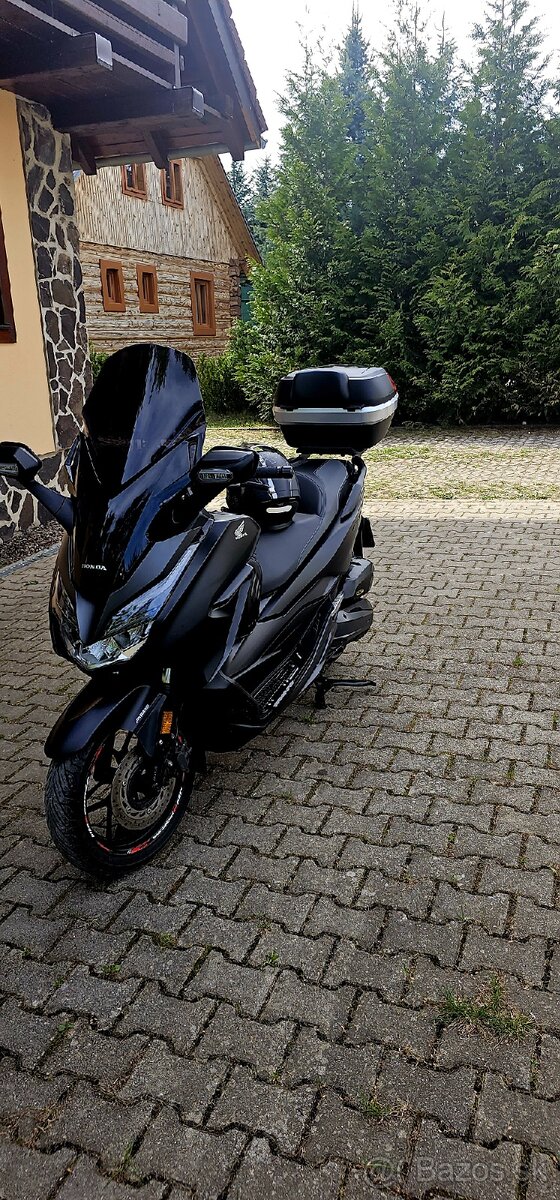 Honda Forza
